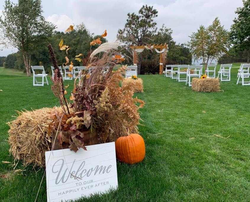 Outdoor Wedding Space in Minnesota | River Oaks Golf Course & Event Center in Cottage Grove, MN