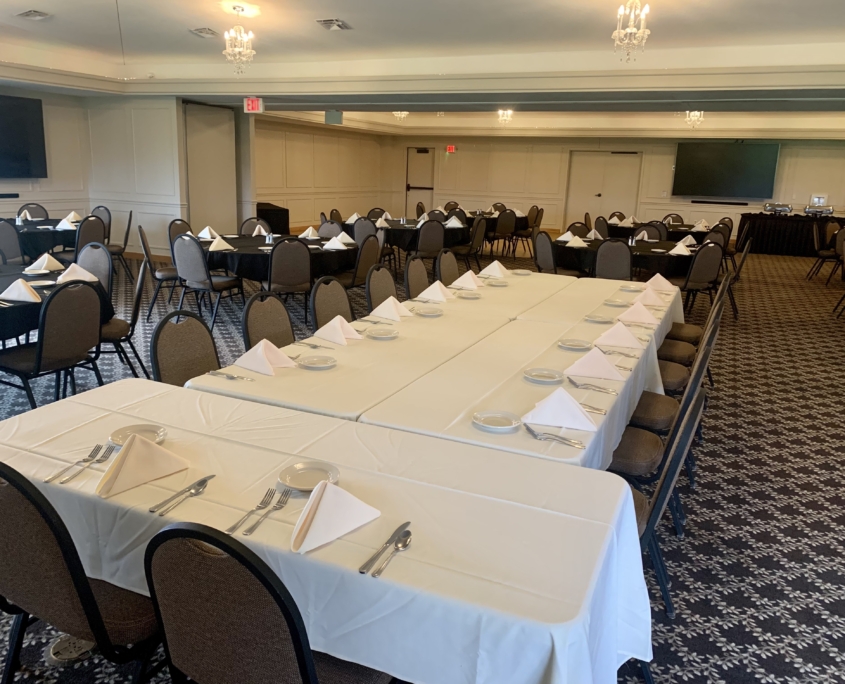 Event Space in Minneapolis-St. Paul, MN | River Oaks Golf Course & Event Center in Cottage Grove, MN