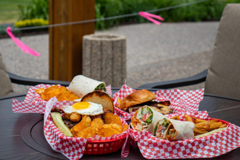 Eagles Bar & Grill - River Oaks Golf Course
