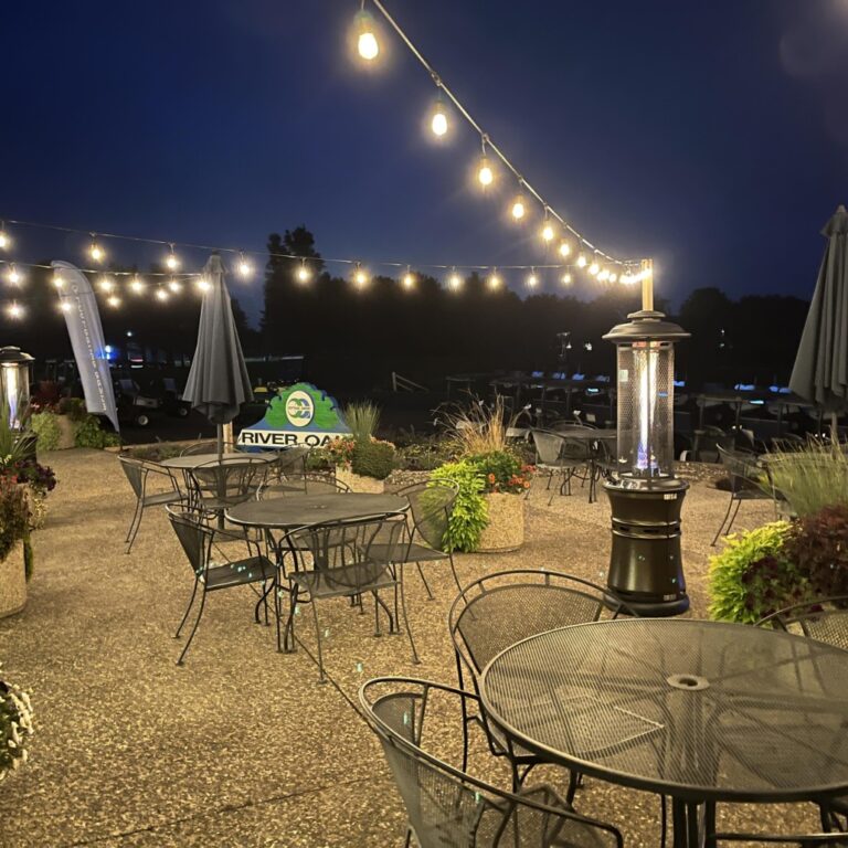 Eagles Bar & Grill - River Oaks Golf Course